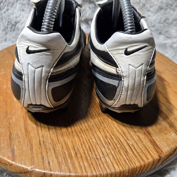 Retro Y2K Nike Tiempo Legend Men Sz 6.5 UK 6 Leather Football Soccer Cleats 2011 - Picture 4 of 9